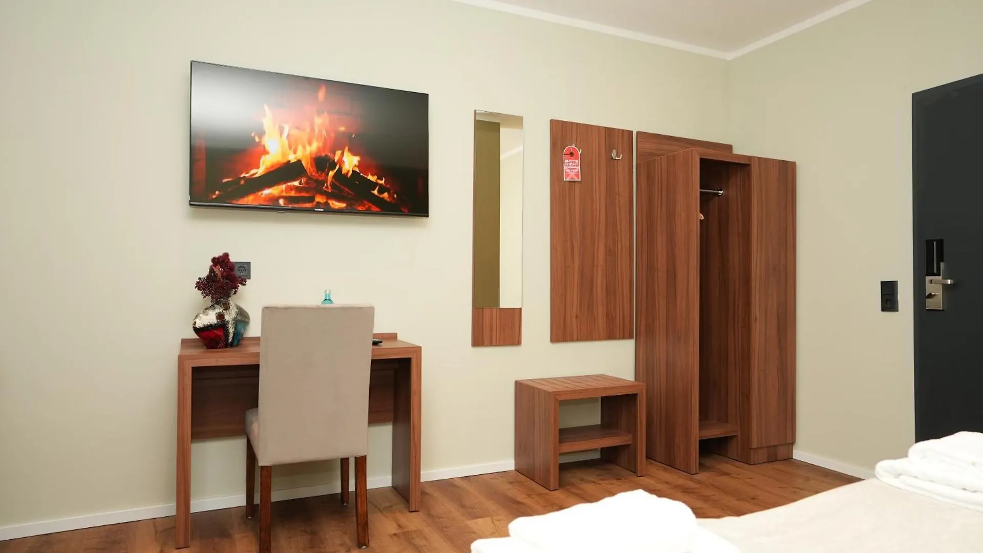 Hotel Attache An Der Messe Frankfurt am Main 3*,